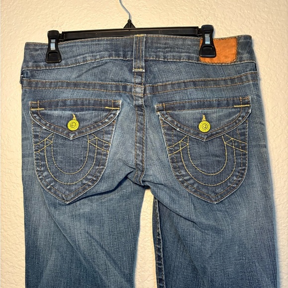 True Religion Flare Boot Cut Jeans Low Rise Medium Wash Women 28 - Picture 2 of 9